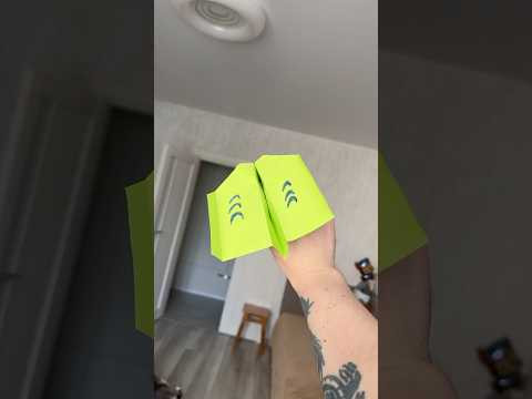 Paper Airplane Test Flight at Home – Flies 120 Feet World Record Paper Airplane Test Flight at Home – Flies 120 Feet World Record