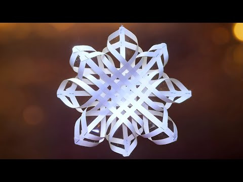 Как сделать снежинку из бумаги  Новогодняя снежинка
