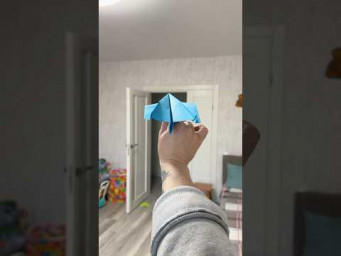 Best Paper Plane Test Drive &ndash; Flew 330 Feet in My House! Longest Flight Paper Airplane Record