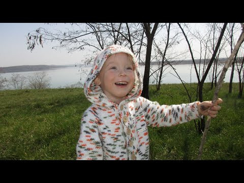 Детская кофта на пуговицах с капюшоном спицами. (Часть 1) Детская кофта на пуговицах с капюшоном спицами. (Часть 1)