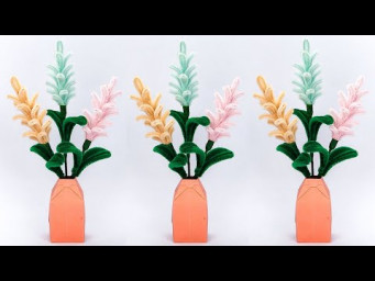 Easy Pipe Cleaner Flowers in Origami Vase 