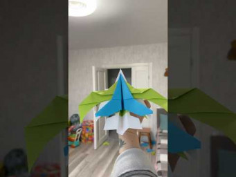 Best DIY Paper Airplane &ndash; 555 Feet Flight Test Inside My Room! Longest Indoor Flight Ever