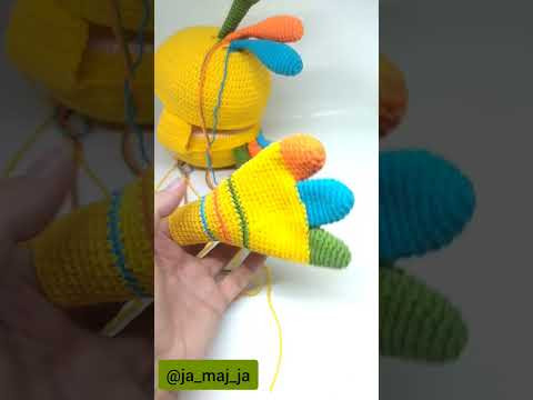 Вяжу мою самую яркую логозверюшку. догадались, кого? Вяжу мою самую яркую логозверюшку. догадались, кого?