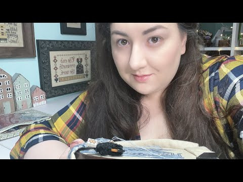 100. Вышивальный вечер- процесс вышивки в прямом эфире.