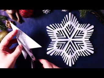 Как сделать снежинку из бумаги ❄️ Простая и быстрая новогодняя поделка