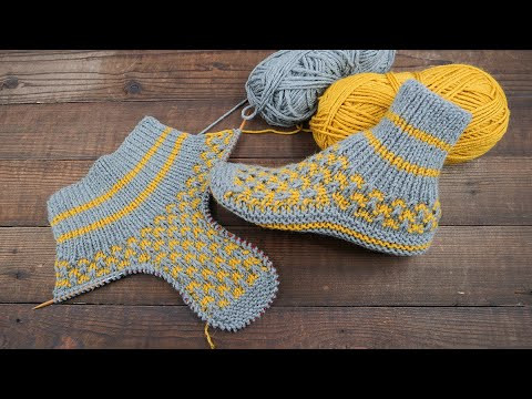 Следки с жаккардом для ленивых спицами 