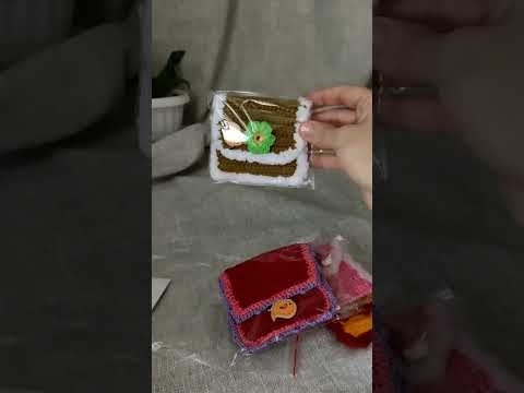 Кошелёчки крючком (в школу для игры ,,я-предприниматель,,) Кошелёчки крючком (в школу для игры ,,я-предприниматель,,)