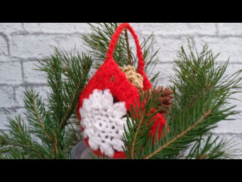 How to crochet mini bag for beginners - Crocheting - Как связать крючком сумку на ёлку #short