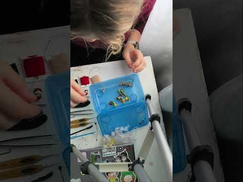 Разбираю свою коробочку и готовлю местечко для нового проекта #вязанаяминиатюра #миниамигуруми Разбираю свою коробочку и готовлю местечко для нового проекта #вязанаяминиатюра #миниамигуруми