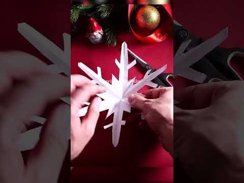 Как сделать снежинку из бумаги ❄ Лёгкая и быстрая новогодняя поделка Как сделать снежинку из бумаги ❄ Лёгкая и быстрая новогодняя поделка