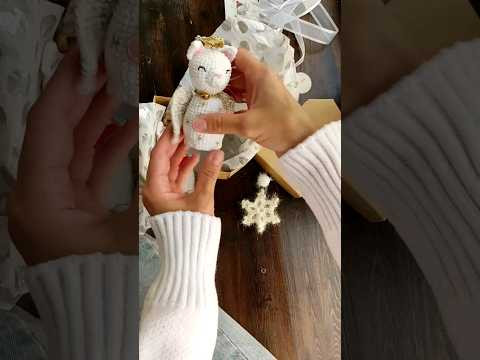 Crochet Christmas angel ornament, Christmas gift ideas for cat mom! #crochetpatterns #crochet Crochet Christmas angel ornament, Christmas gift ideas for cat mom! #crochetpatterns #crochet
