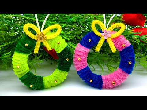 Low Budget Christmas Decor - Christmas Wreath Making at Home - Pipe Cleaner Crafts - Dollar Tree DIY