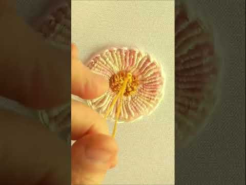 Rococo stitch on the leg Flower Design Dimensional Embroidery Simple stitches