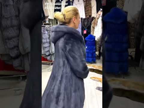 #shorts СИЛУЭТНАЯ ШУБА ГОДЕ С КАПЮШОНОМ #shorts СИЛУЭТНАЯ ШУБА ГОДЕ С КАПЮШОНОМ