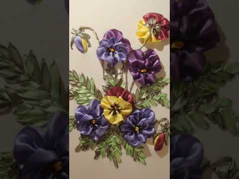 Анютины глазки. Вышивка лентами. #embroideryribbons #вышивкаатласнымилентами Анютины глазки. Вышивка лентами. #embroideryribbons #вышивкаатласнымилентами