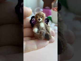 мишка бабочка  #вязанаяигрушка #вязаниекрючком #handmade #миниатюрадлякукол