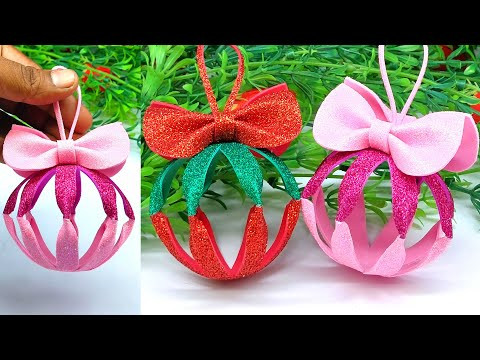 Low Budget Christmas Decorations &ndash; Easy Christmas Tree Ball Ornaments DIY | Dollar Tree Christmas