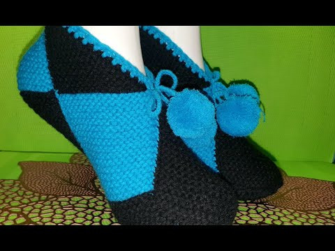 #411 ТАПОЧКИ СПИЦАМИ ИЗ КВАДРАТОВ С ПОМПОНАМИ.БЫСТРЫЙ СПОСОБ ВЯЗАНИЯ . МАСТЕР КЛАСС #411 ТАПОЧКИ СПИЦАМИ ИЗ КВАДРАТОВ С ПОМПОНАМИ.БЫСТРЫЙ СПОСОБ ВЯЗАНИЯ . МАСТЕР КЛАСС