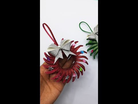 Christmas Wreath - Glitter Paper Wreat Making Ideas - DIY Crafts #shorts Christmas Wreath - Glitter Paper Wreat Making Ideas - DIY Crafts #shorts