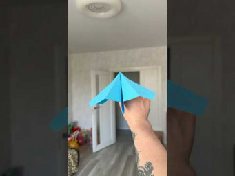 Best Paper Airplane Test &ndash; Flew 278 Feet Indoors! 