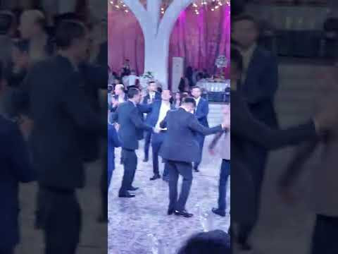 Душанбе дар туй Зулайхо Махмадшоева то охира бине все в шоке Душанбе дар туй Зулайхо Махмадшоева то охира бине все в шоке