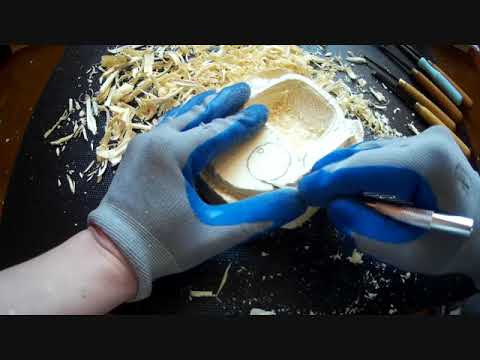 Веселенькая пепельница.Резьба по дереву.Funny ashtray.Carving.