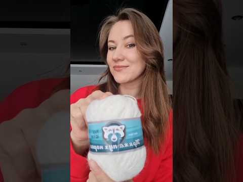 В комплект к варежкам связала капор таким же узором! Подробное видео  на канале
