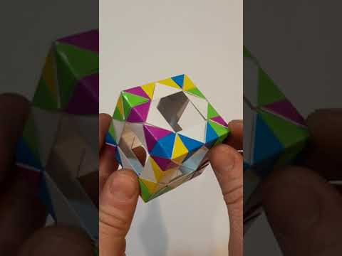 Цветной кубик оригами, Colored origami cube #Shorts Цветной кубик оригами, Colored origami cube #Shorts