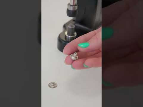 Как установить кнопки? Видео-подсказка #grasser #diy #мастеркласс #sewing Как установить кнопки? Видео-подсказка #grasser #diy #мастеркласс #sewing